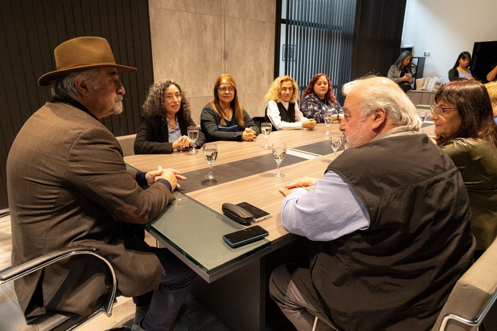 Presentaron a la nueva vicedirectora de la Escuela Municipal ante el intendente